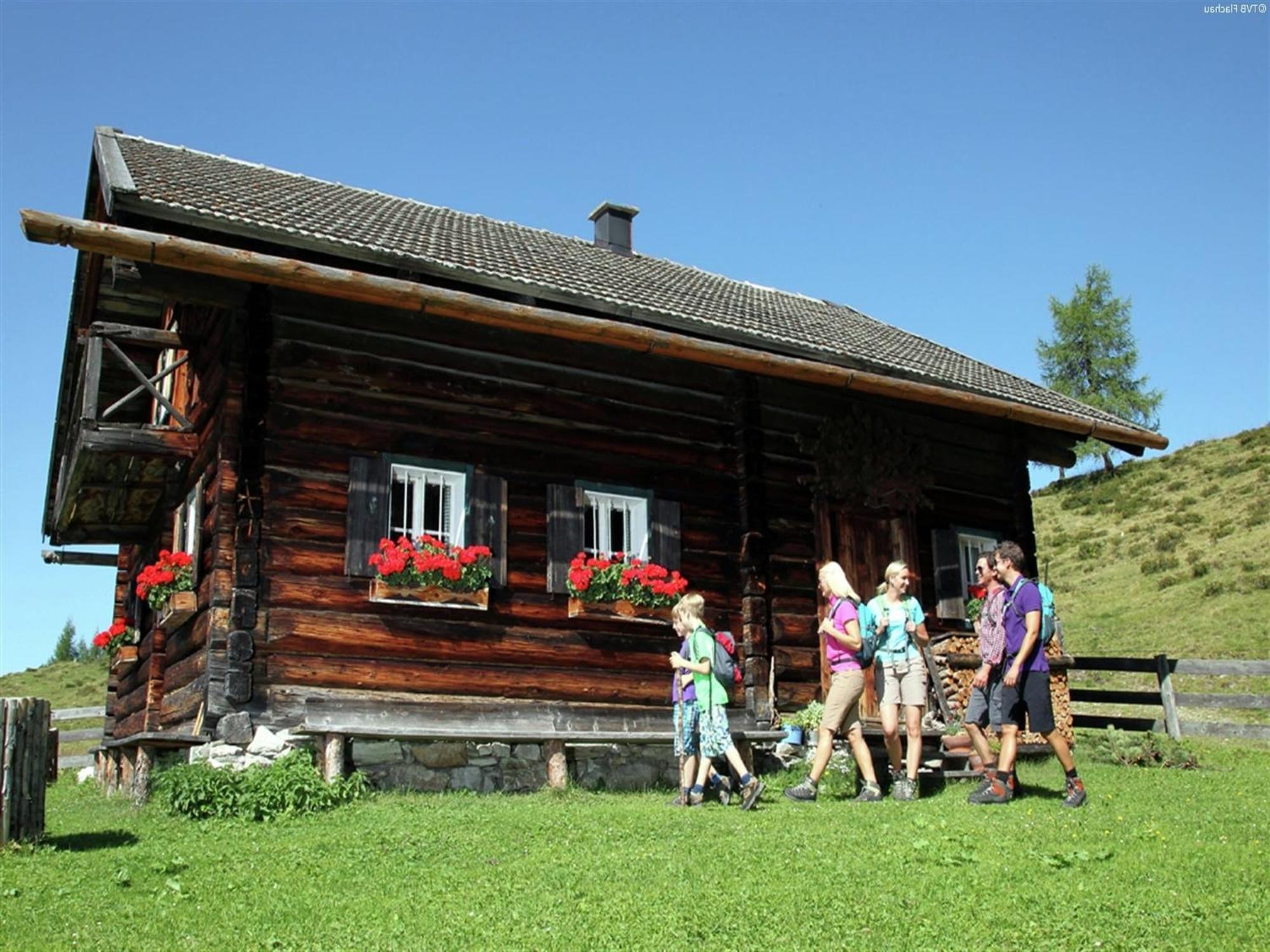 Apartment Near Flachau With Mountain View Bagian luar foto